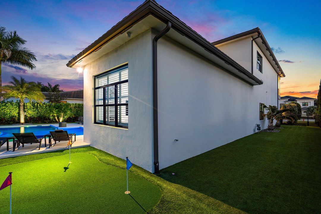 For Sale: $5,250,000 (5 beds, 5 baths, 5927 Square Feet)