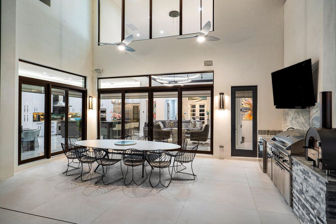 For Sale: $5,250,000 (5 beds, 5 baths, 5927 Square Feet)