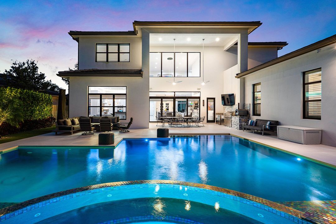 For Sale: $5,250,000 (5 beds, 5 baths, 5927 Square Feet)