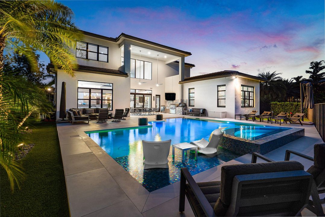 For Sale: $5,250,000 (5 beds, 5 baths, 5927 Square Feet)