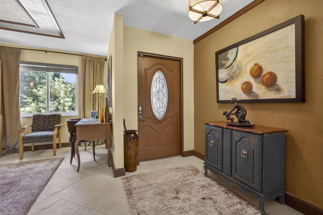 For Sale: $970,000 (4 beds, 3 baths, 2041 Square Feet)