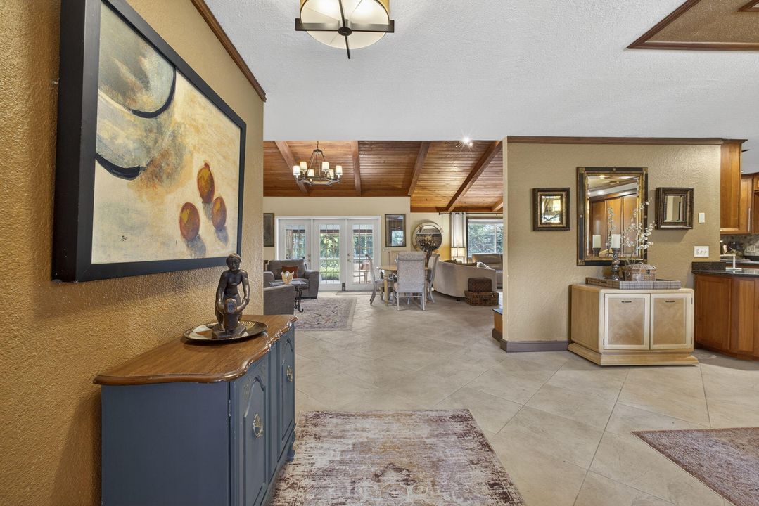 For Sale: $970,000 (4 beds, 3 baths, 2041 Square Feet)