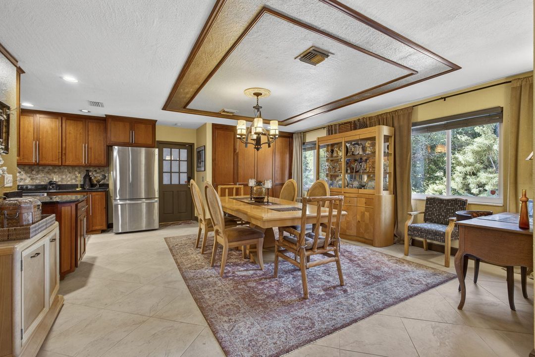 For Sale: $970,000 (4 beds, 3 baths, 2041 Square Feet)