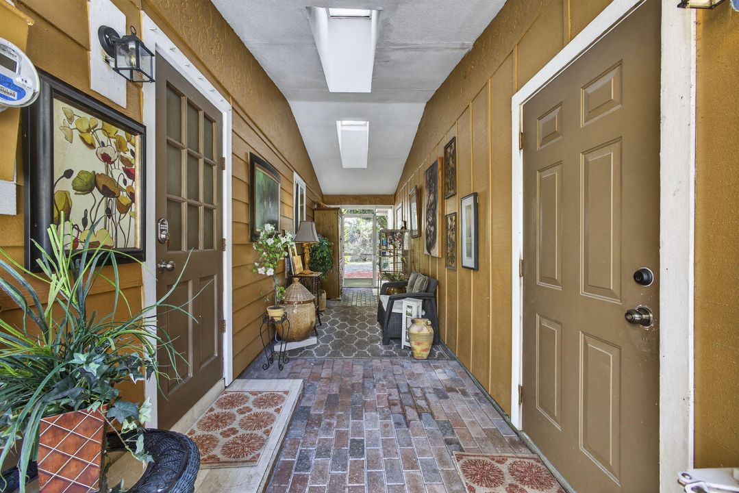 For Sale: $970,000 (4 beds, 3 baths, 2041 Square Feet)