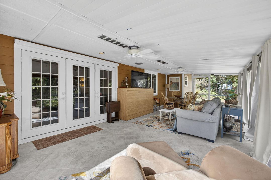 For Sale: $970,000 (4 beds, 3 baths, 2041 Square Feet)