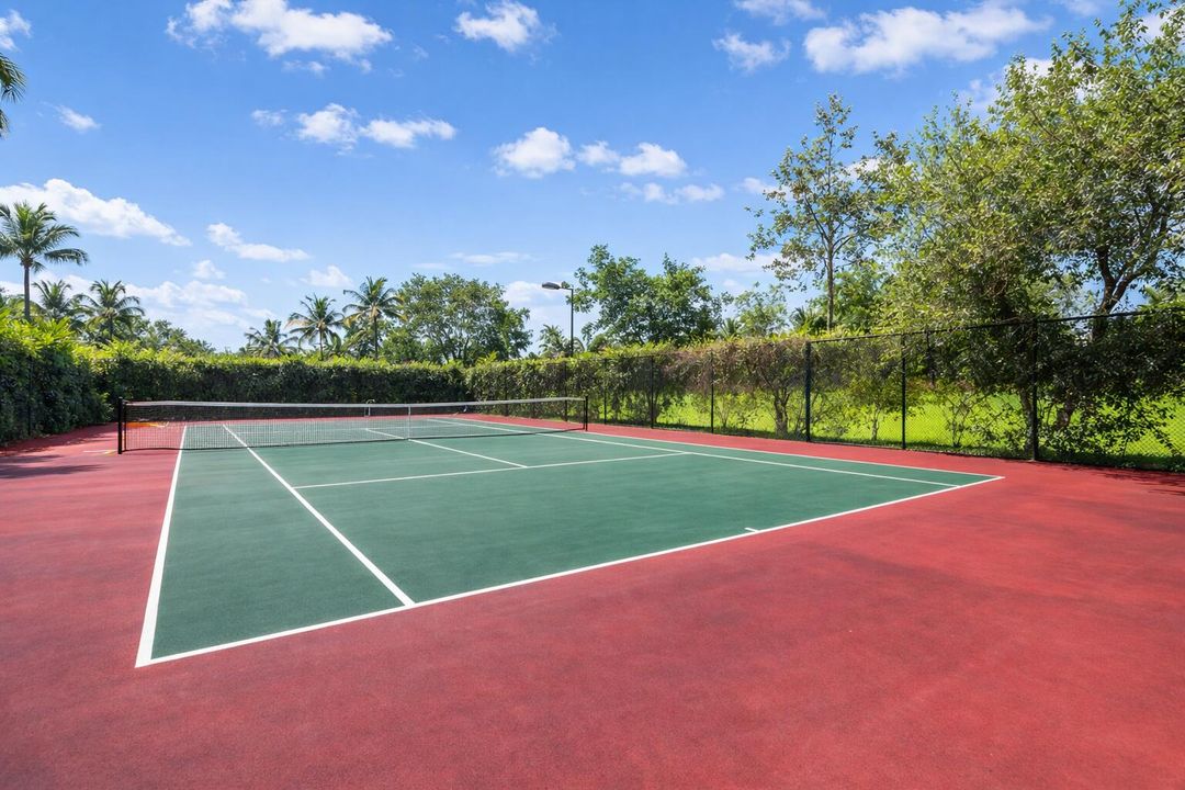 На продажу: $465,500 (3 спален, 2 ванн, 1633 Квадратных фут)