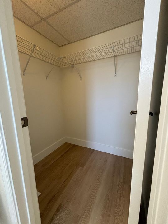 В аренду: $2,000 (2 спален, 2 ванн, 883 Квадратных фут)