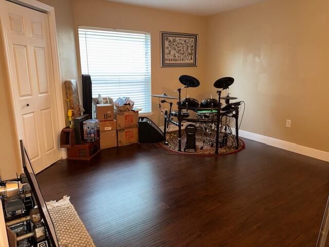 На продажу: $464,900 (4 спален, 2 ванн, 2824 Квадратных фут)