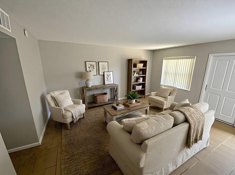 For Rent: $2,400 (2 beds, 2 baths, 900 Square Feet)