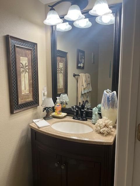 На продажу: $464,900 (4 спален, 2 ванн, 2824 Квадратных фут)