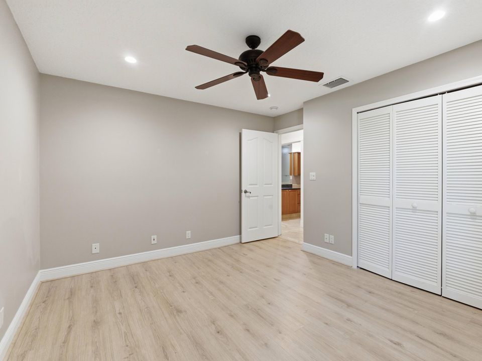 For Sale: $795,000 (4 beds, 2 baths, 1896 Square Feet)