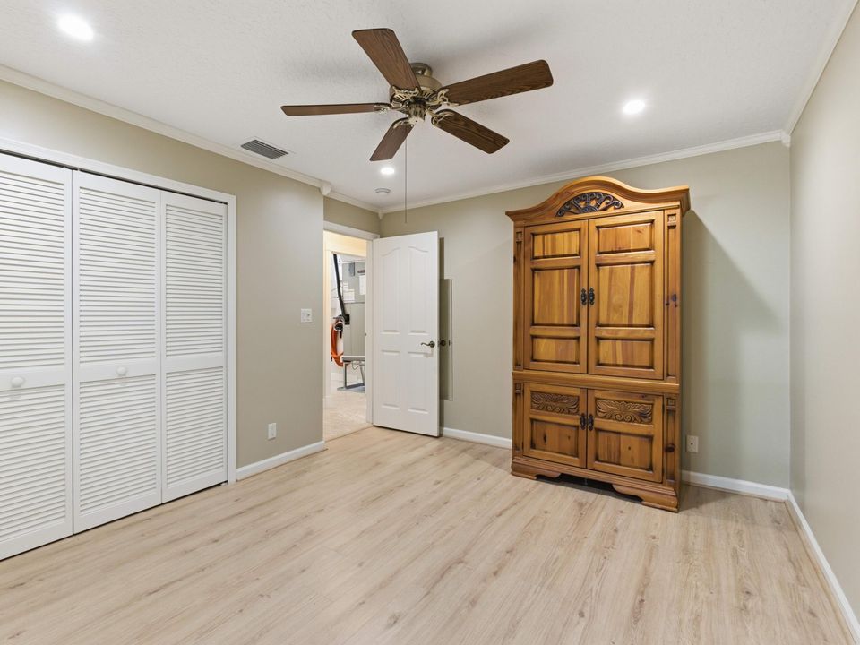 For Sale: $795,000 (4 beds, 2 baths, 1896 Square Feet)