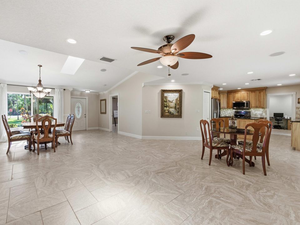 For Sale: $795,000 (4 beds, 2 baths, 1896 Square Feet)