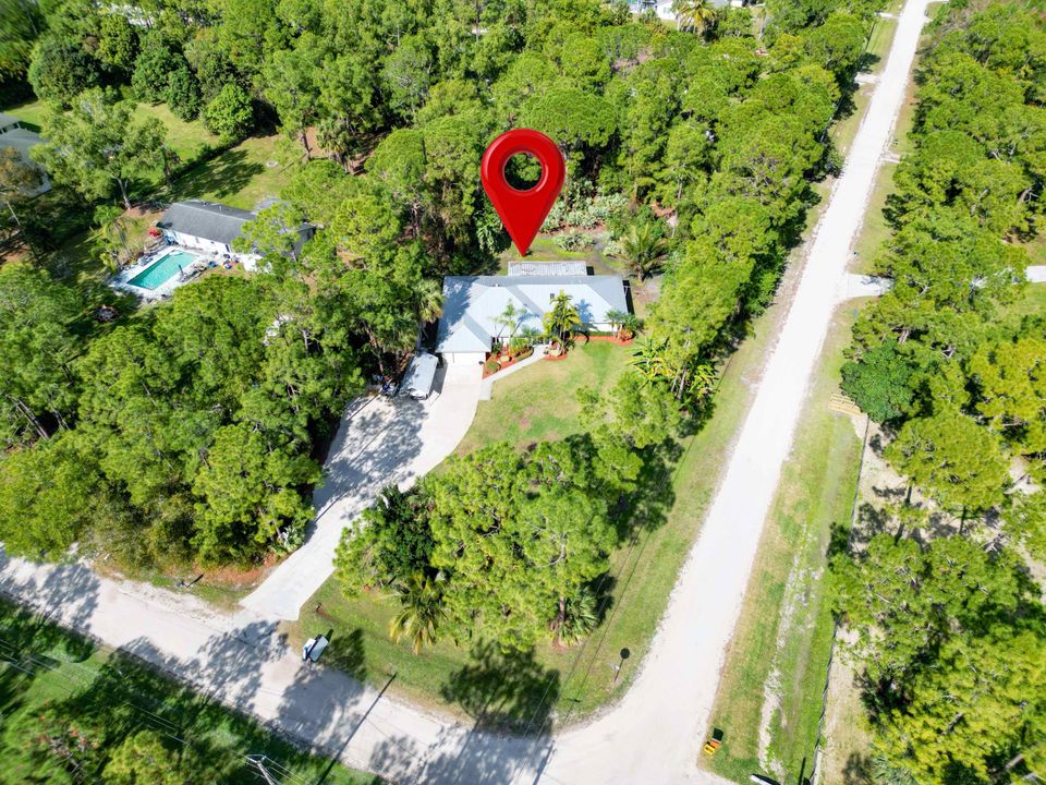 For Sale: $795,000 (4 beds, 2 baths, 1896 Square Feet)