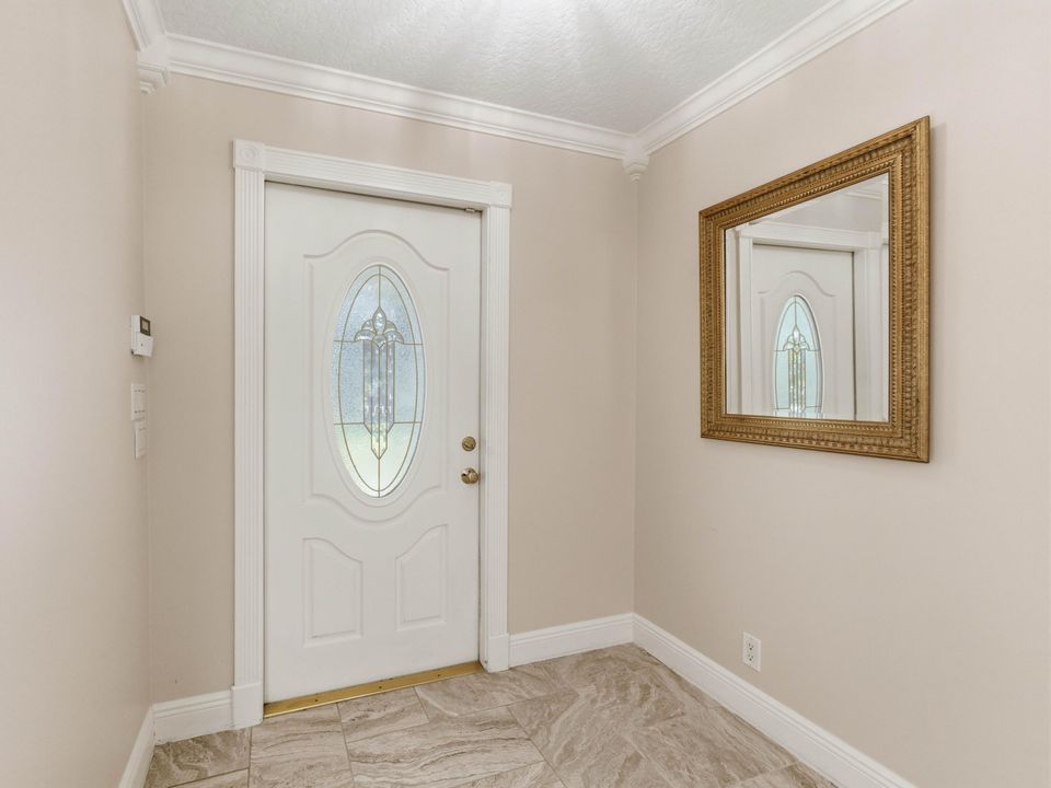 For Sale: $795,000 (4 beds, 2 baths, 1896 Square Feet)