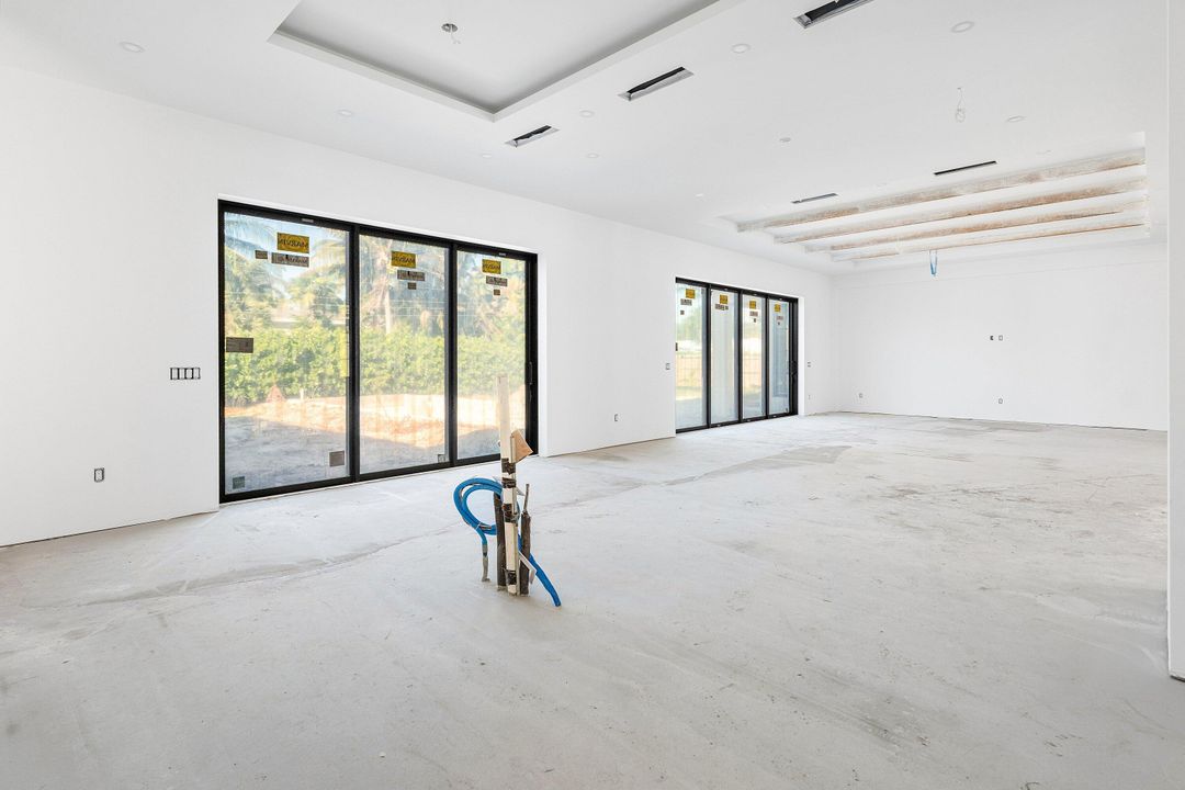 For Sale: $6,500,000 (5 beds, 5 baths, 5434 Square Feet)