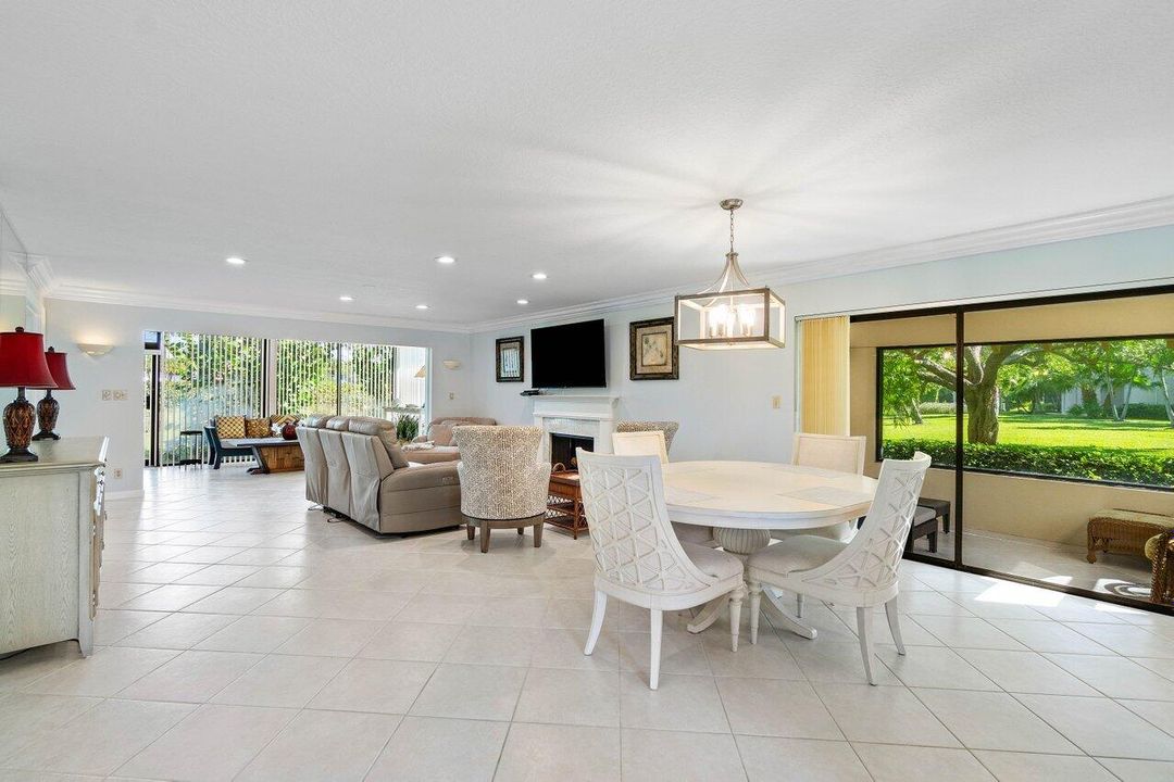 出租: $5,800 (2 贝兹, 2 浴室, 1280 平方英尺)