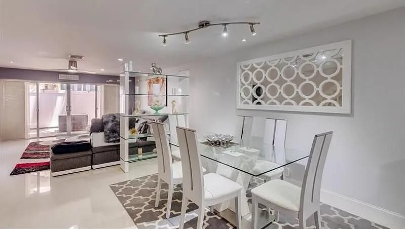 На продажу: $575,000 (2 спален, 2 ванн, 1418 Квадратных фут)