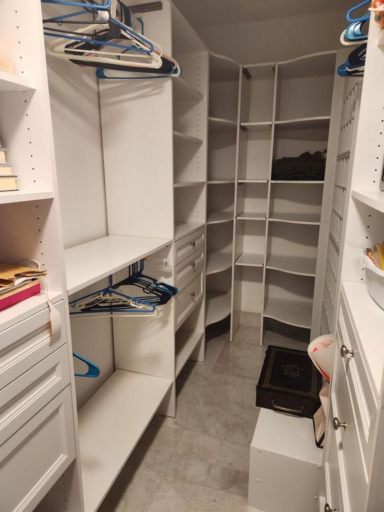 出租: $2,400 (2 贝兹, 2 浴室, 1500 平方英尺)