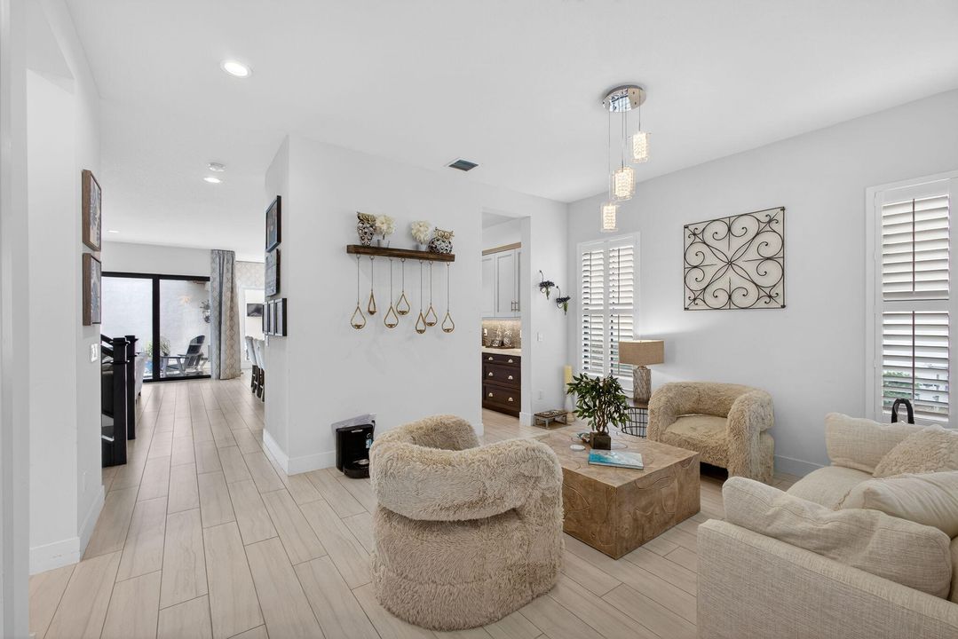 For Sale: $1,900,000 (4 beds, 3 baths, 3618 Square Feet)