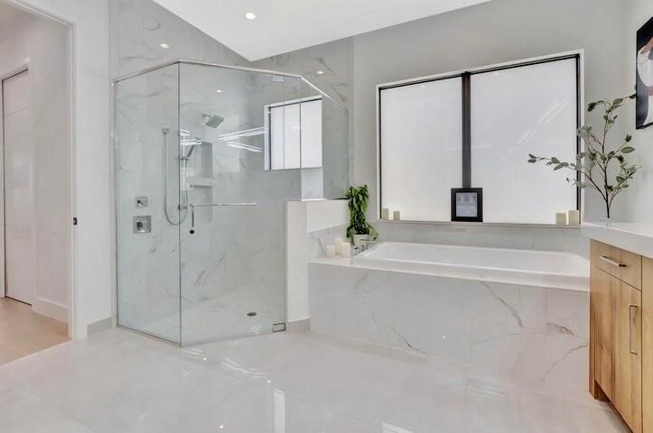 待售: $2,879,000 (5 贝兹, 5 浴室, 4996 平方英尺)