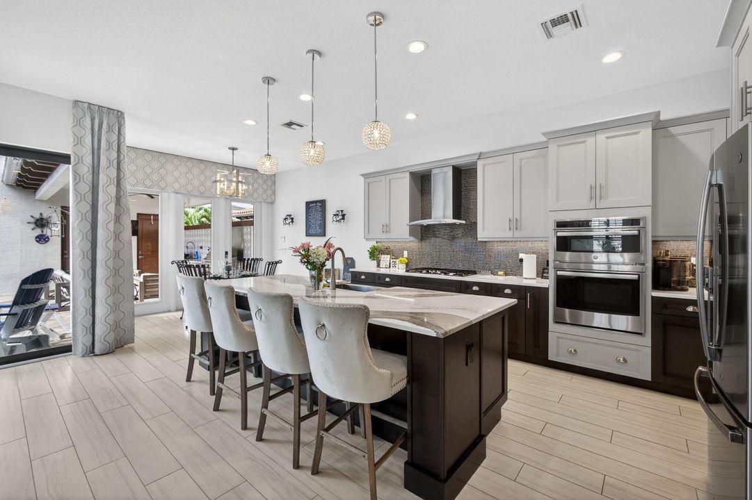 For Sale: $1,900,000 (4 beds, 3 baths, 3618 Square Feet)