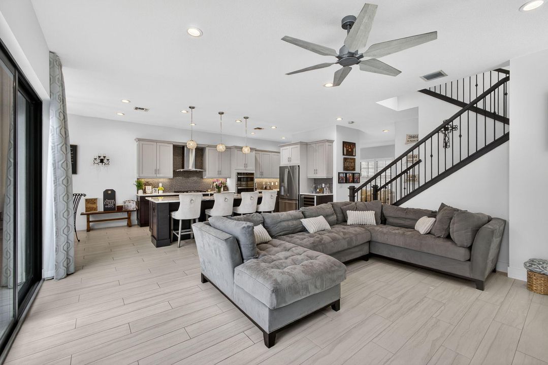 For Sale: $1,900,000 (4 beds, 3 baths, 3618 Square Feet)