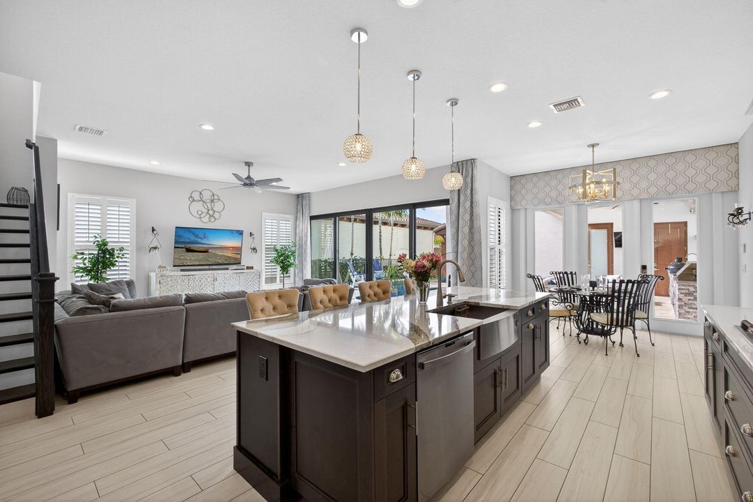 For Sale: $1,900,000 (4 beds, 3 baths, 3618 Square Feet)