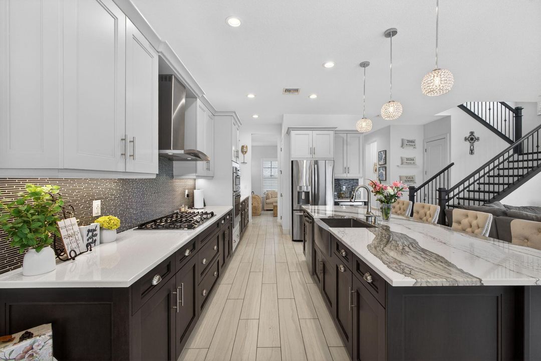 For Sale: $1,900,000 (4 beds, 3 baths, 3618 Square Feet)