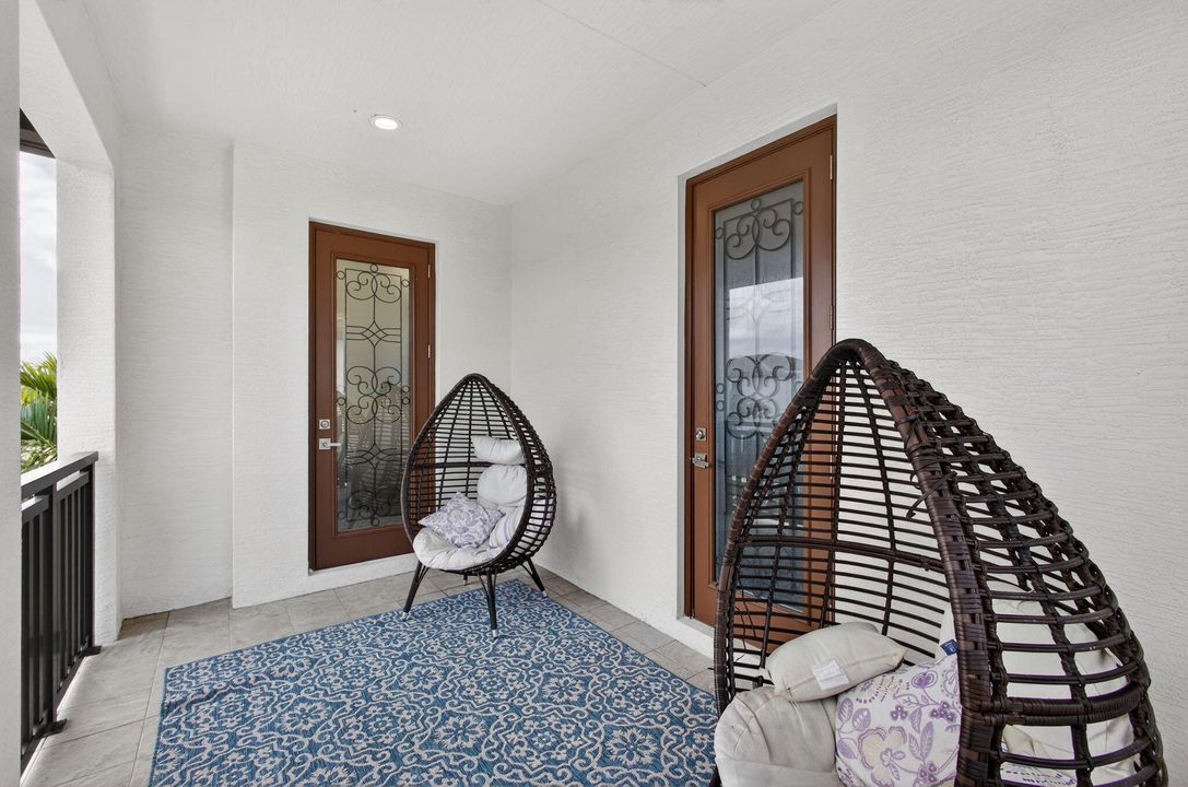 For Sale: $1,900,000 (4 beds, 3 baths, 3618 Square Feet)