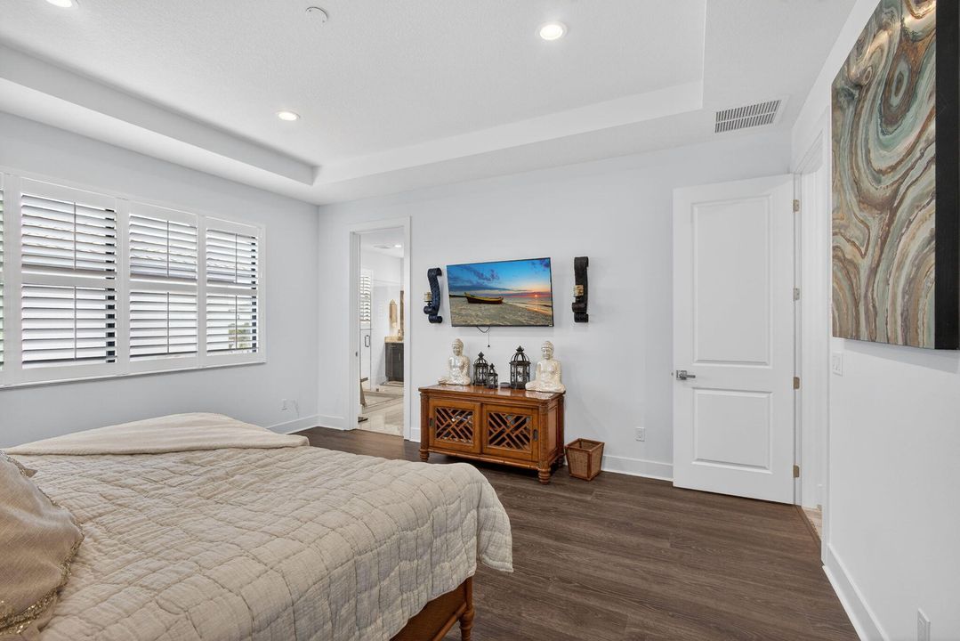 For Sale: $1,900,000 (4 beds, 3 baths, 3618 Square Feet)