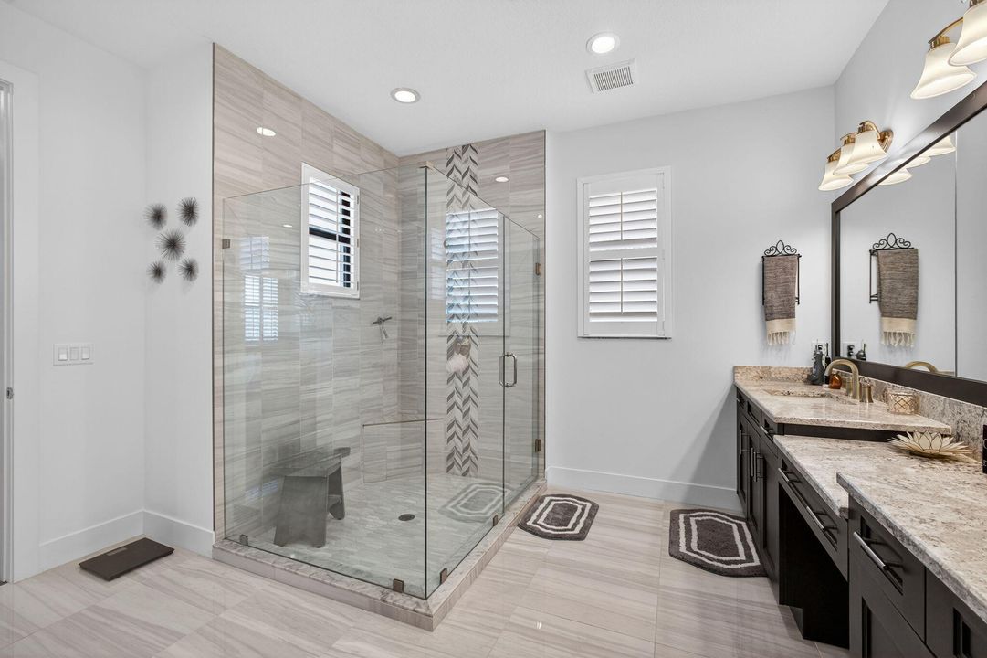 For Sale: $1,900,000 (4 beds, 3 baths, 3618 Square Feet)