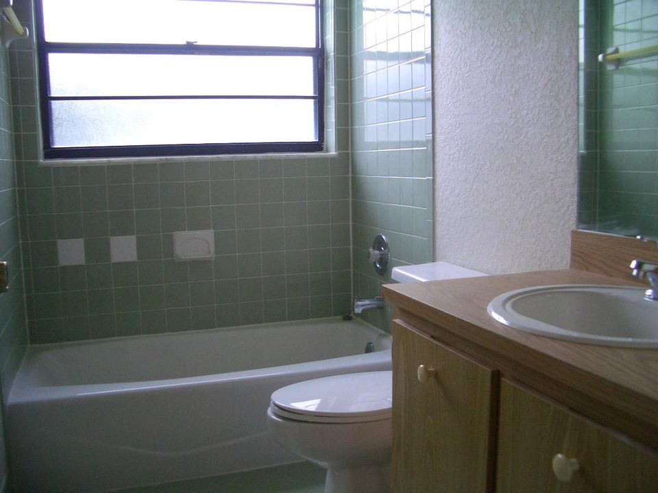 В аренду: $4,195 (3 спален, 2 ванн, 1819 Квадратных фут)