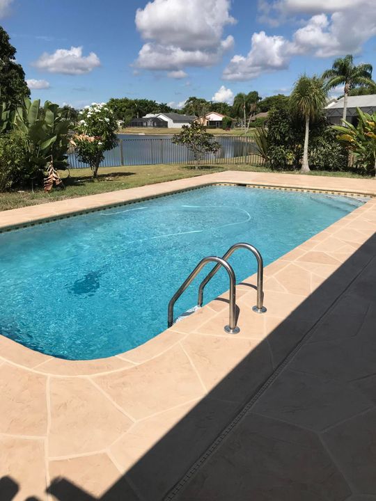 В аренду: $4,195 (3 спален, 2 ванн, 1819 Квадратных фут)