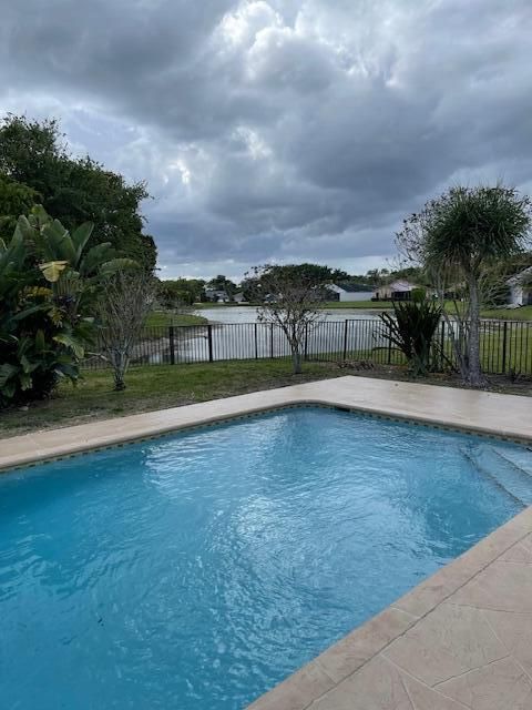 В аренду: $4,195 (3 спален, 2 ванн, 1819 Квадратных фут)