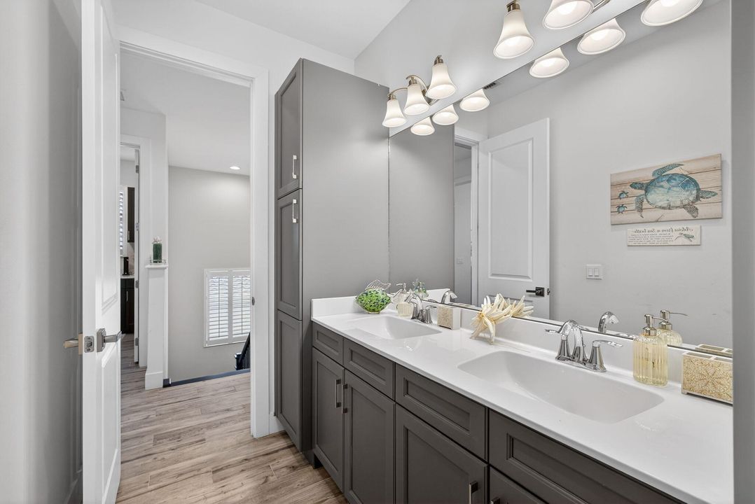 For Sale: $1,900,000 (4 beds, 3 baths, 3618 Square Feet)