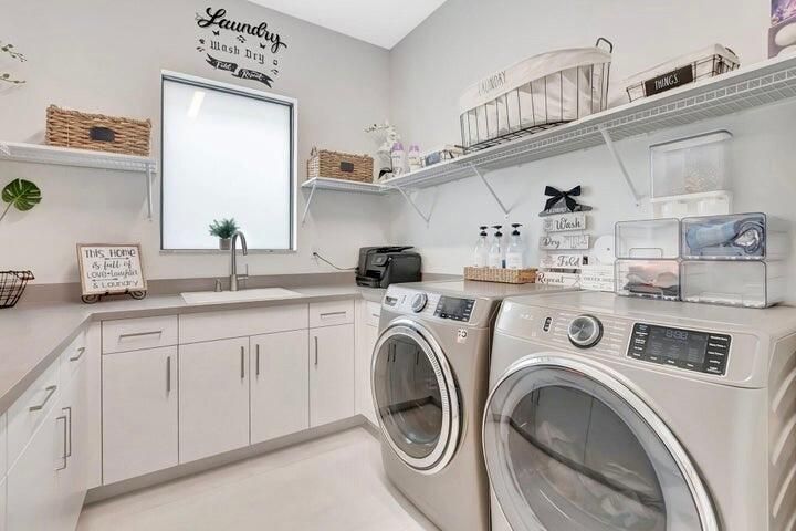 待售: $2,879,000 (5 贝兹, 5 浴室, 4996 平方英尺)