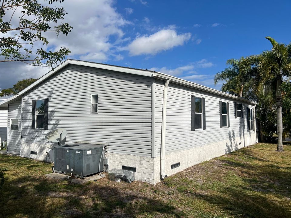 На продажу: $160,000 (2 спален, 2 ванн, 1476 Квадратных фут)