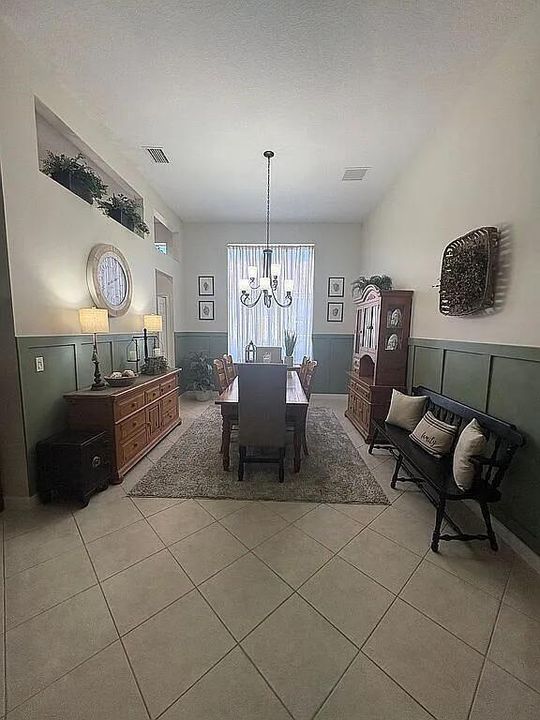 En Venta: $549,999 (3 camas, 3 baños, 2365 Pies cuadrados)