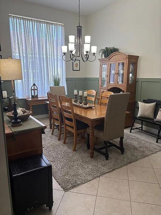 En Venta: $549,999 (3 camas, 3 baños, 2365 Pies cuadrados)