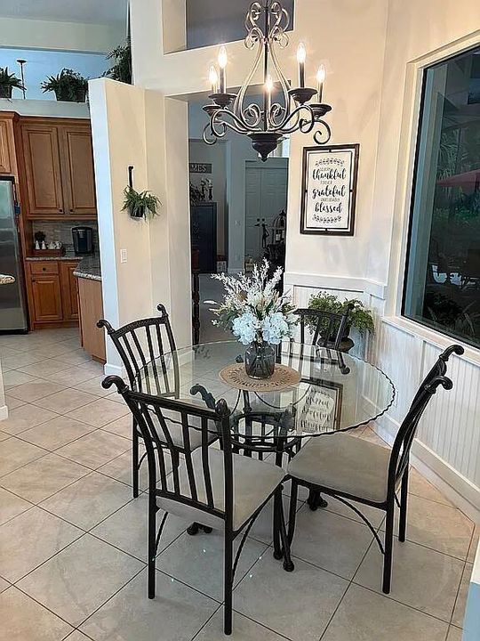 En Venta: $549,999 (3 camas, 3 baños, 2365 Pies cuadrados)