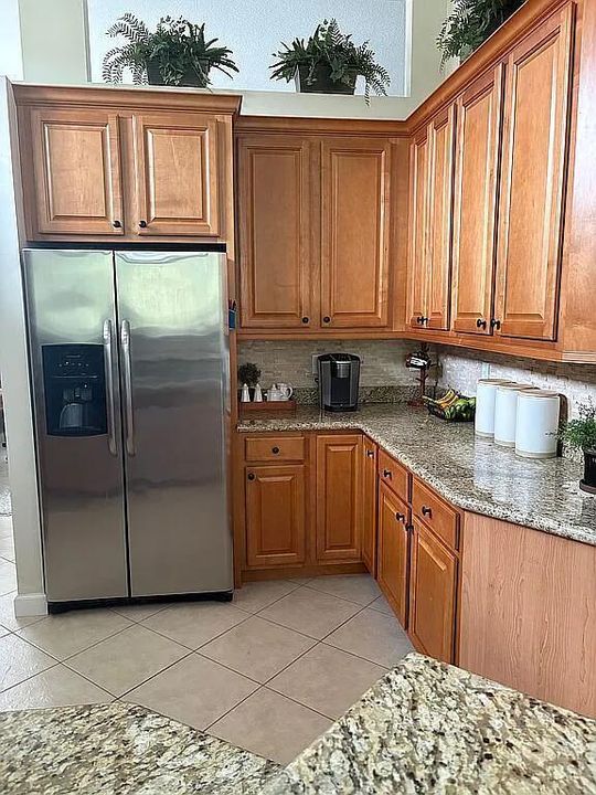 En Venta: $549,999 (3 camas, 3 baños, 2365 Pies cuadrados)