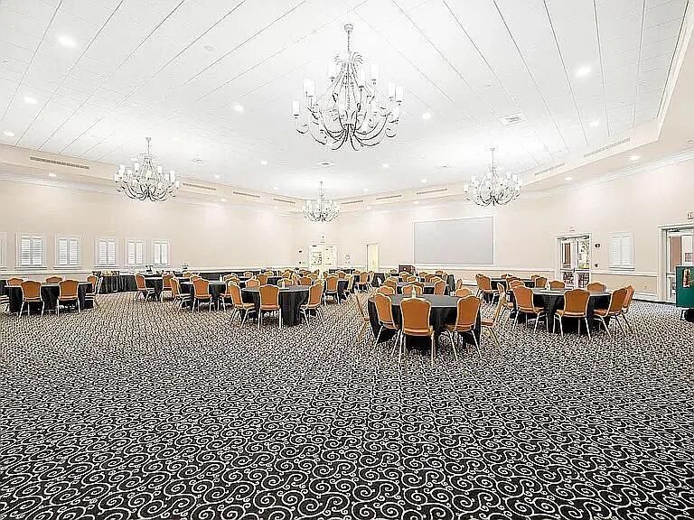 En Venta: $549,999 (3 camas, 3 baños, 2365 Pies cuadrados)