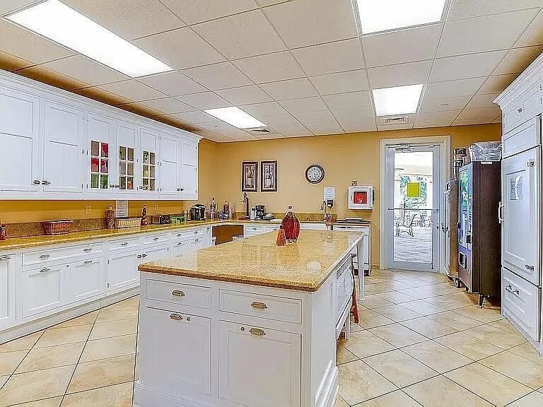 En Venta: $549,999 (3 camas, 3 baños, 2365 Pies cuadrados)