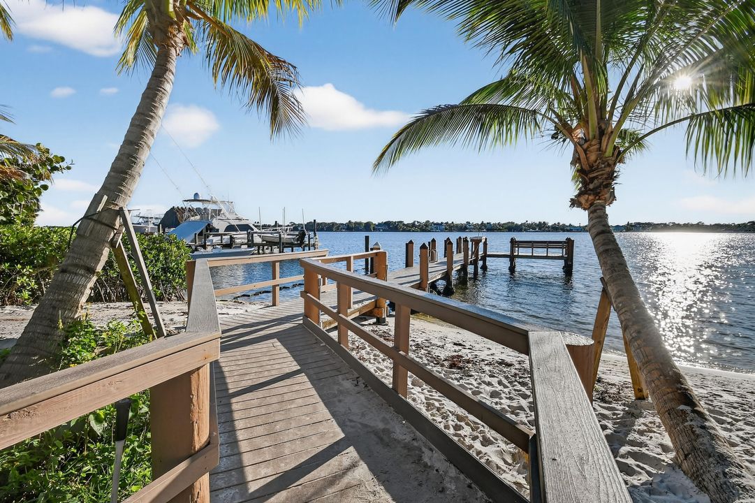 待售: $1,450,000 (4 贝兹, 4 浴室, 3713 平方英尺)