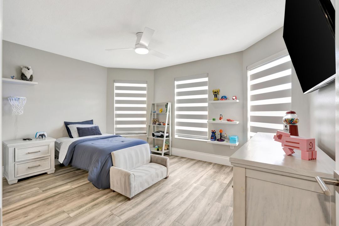 For Sale: $515,900 (3 beds, 2 baths, 1641 Square Feet)