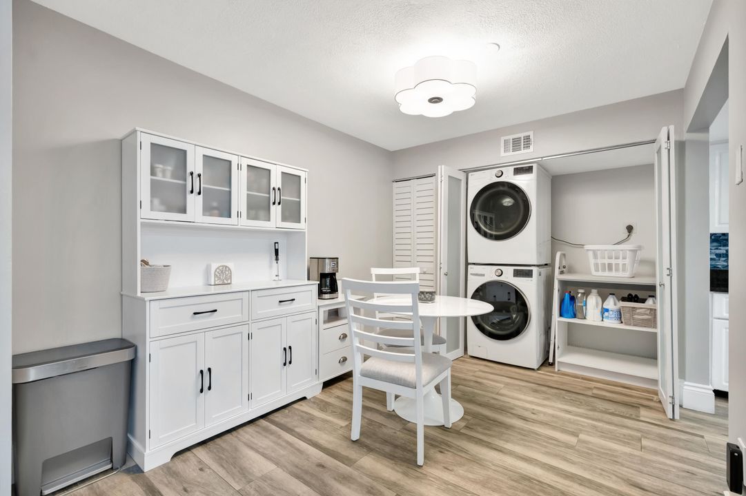 For Sale: $515,900 (3 beds, 2 baths, 1641 Square Feet)