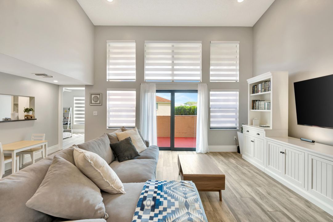 For Sale: $515,900 (3 beds, 2 baths, 1641 Square Feet)