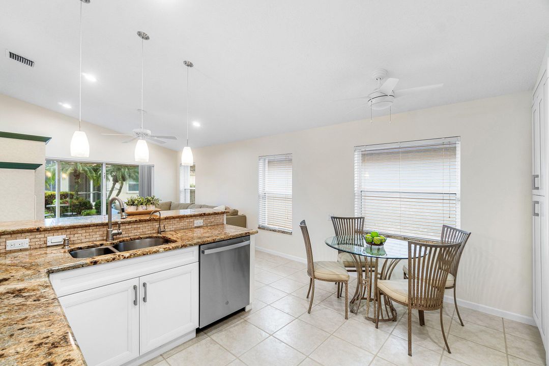 待售: $549,000 (3 贝兹, 2 浴室, 2078 平方英尺)