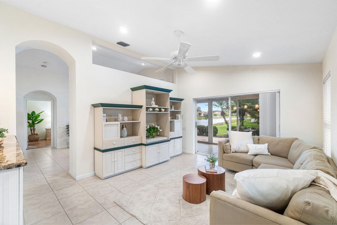 待售: $549,000 (3 贝兹, 2 浴室, 2078 平方英尺)